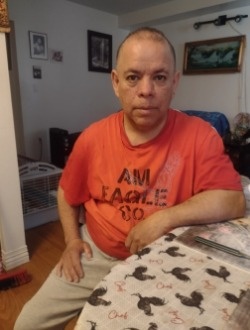 Martin's profile, a single 59-year-old a man in Montréal