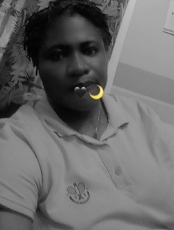 Diane's profile, a single 46-year-old a woman in Douala