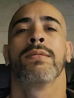 Luiz's profile, a single 45-year-old a man in Saint-Estève