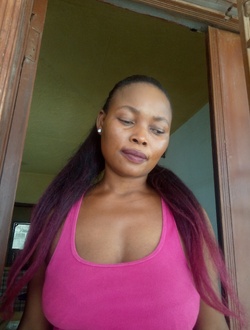 Victoria's profile, a single 34-year-old a woman in Accra