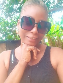 Ange Estelle's profile, a single 38-year-old a woman in Abi