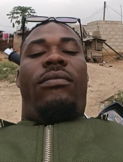 Haruna's profile, a single 30-year-old a man in Aach