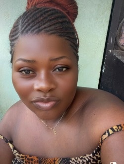 Mercia's profile, a single 33-year-old a woman in Yaoundé