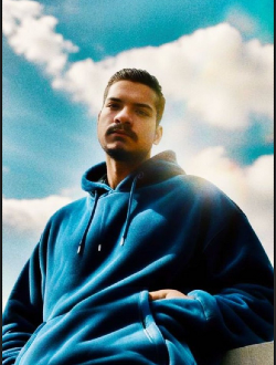 Angel's profile, a single 28-year-old a man in Apple Valley