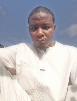 Nouh's profile, a single 36-year-old a man in Lomé