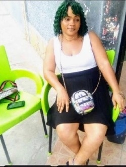 Donia's profile, a single 40-year-old a woman in Abomey-Calavi