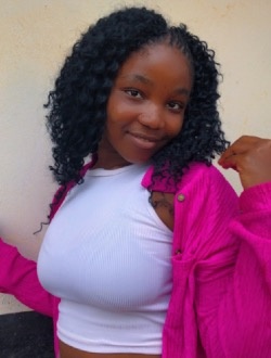 Triphéne's profile, a single 27-year-old a woman in Yaoundé