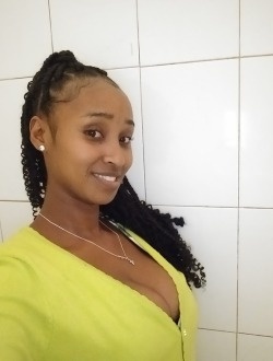 Malà's profile, a single 32-year-old a woman in Antsiranana