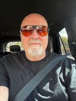 David's profile, a single 71-year-old a man in Casa Grande