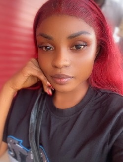 Stella's profile, a single 24-year-old a woman in Douala
