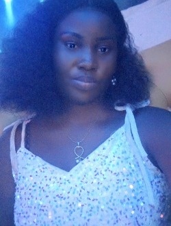 Danielle's profile, a single 25-year-old a woman in Yaoundé