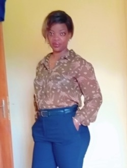 Sylvie's profile, a single 34-year-old a woman in Abang