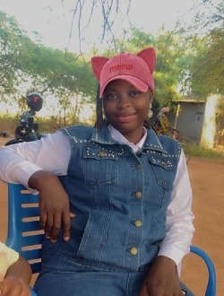 Christiana's profile, a single 29-year-old a woman in 1200 Logements