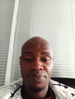 Amoikoi's profile, a single 39-year-old a man in Bingerville