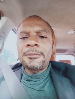 Euclide's profile, a single 47-year-old a man in Ngoyo