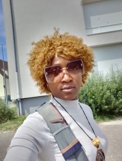 Pamela's profile, a single 26-year-old a woman in Abbéville-la-Rivière