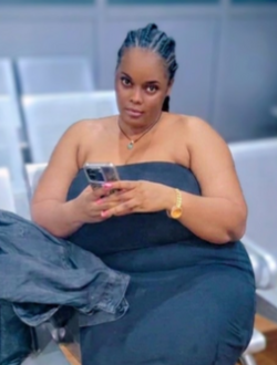 Arya's profile, a single 25-year-old a woman in Douala