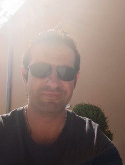 Olivier's profile, a single 45-year-old a man in Dijon
