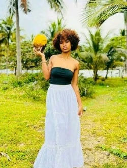 Britinais's profile, a single 18-year-old a woman in Antalaha