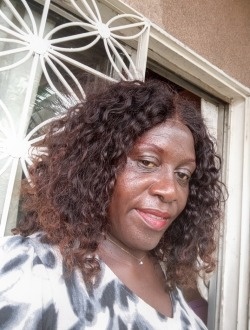 Chimène's profile, a single 43-year-old a woman in Abé