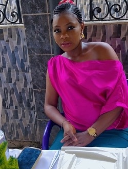 Delphine's profile, a single 34-year-old a woman in Douala