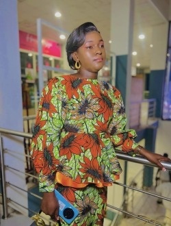 Chaste Corine's profile, a single 32-year-old a woman in Quartier Tchinouka