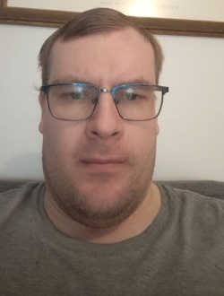 Joseph's profile, a single 34-year-old a man in Québec