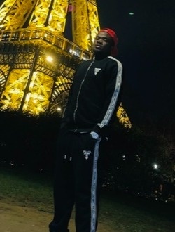 Junior's profile, a single 25-year-old a man in Aubervilliers