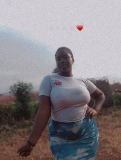 Naomia's profile, a single 23-year-old a woman in Bafoussam II