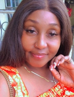 Emma's profile, a single 38-year-old a woman in Dou-la-Poka