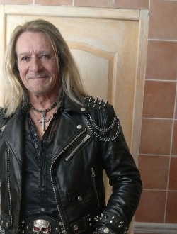 Perfil de Dan, un hombre soltero(a) de 69 años en Roses