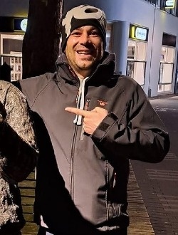 Robert's profile, a single 37-year-old a man in Valburg