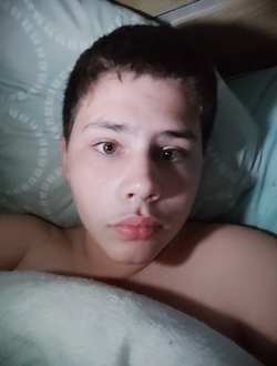 Nathan's profile, a single 20-year-old a man in Pau
