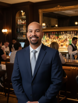 Máu's profile, a single 37-year-old a man in Santo Domingo