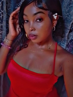 Youssrà's profile, a single 20-year-old a woman in Abatoafo