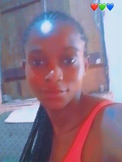Manuella's profile, a single 26-year-old a woman in Yaoundé