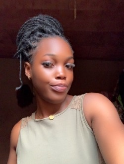 Jorelle's profile, a single 22-year-old a woman in Yaoundé