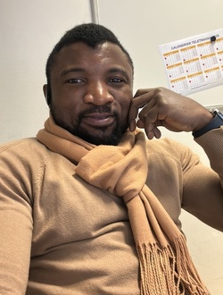 Scofield's profile, a single 35-year-old a man in Liège