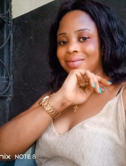 Marina's profile, a single 39-year-old a woman in Petit Abidjan-Youkou