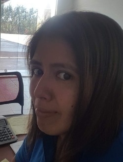 Patricia González's profile, a single 42-year-old a woman in Asunción