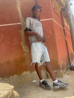Mael's profile, a single 26-year-old a man in Abidjan