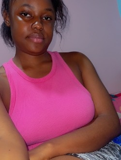 Jennyfer's profile, a single 23-year-old a woman in Yaoundé