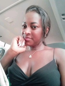 Stéphanie's profile, a single 34-year-old a woman in Ébolowa