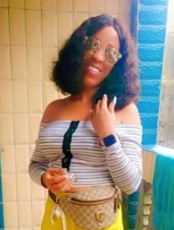 Capucine's profile, a single 37-year-old a woman in Douala