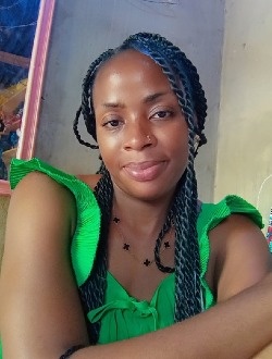 Antoinette's profile, a single 33-year-old a woman in Yaoundé