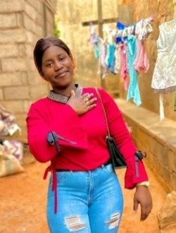 Rochelle's profile, a single 22-year-old a woman in Yaoundé