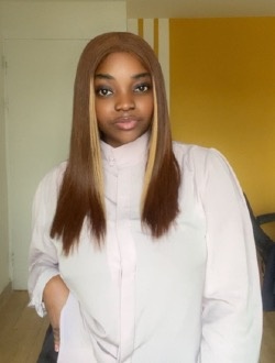 Delystel's profile, a single 23-year-old a woman in Douala