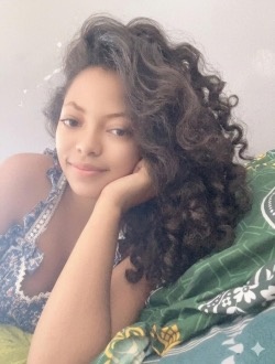 Sandy's profile, a single 25-year-old a woman in Toamasina