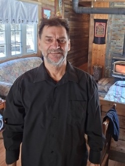 Robert's profile, a single 67-year-old a man in Trois-Rivières