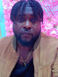 Tresor's profile, a single 30-year-old a man in Ariana